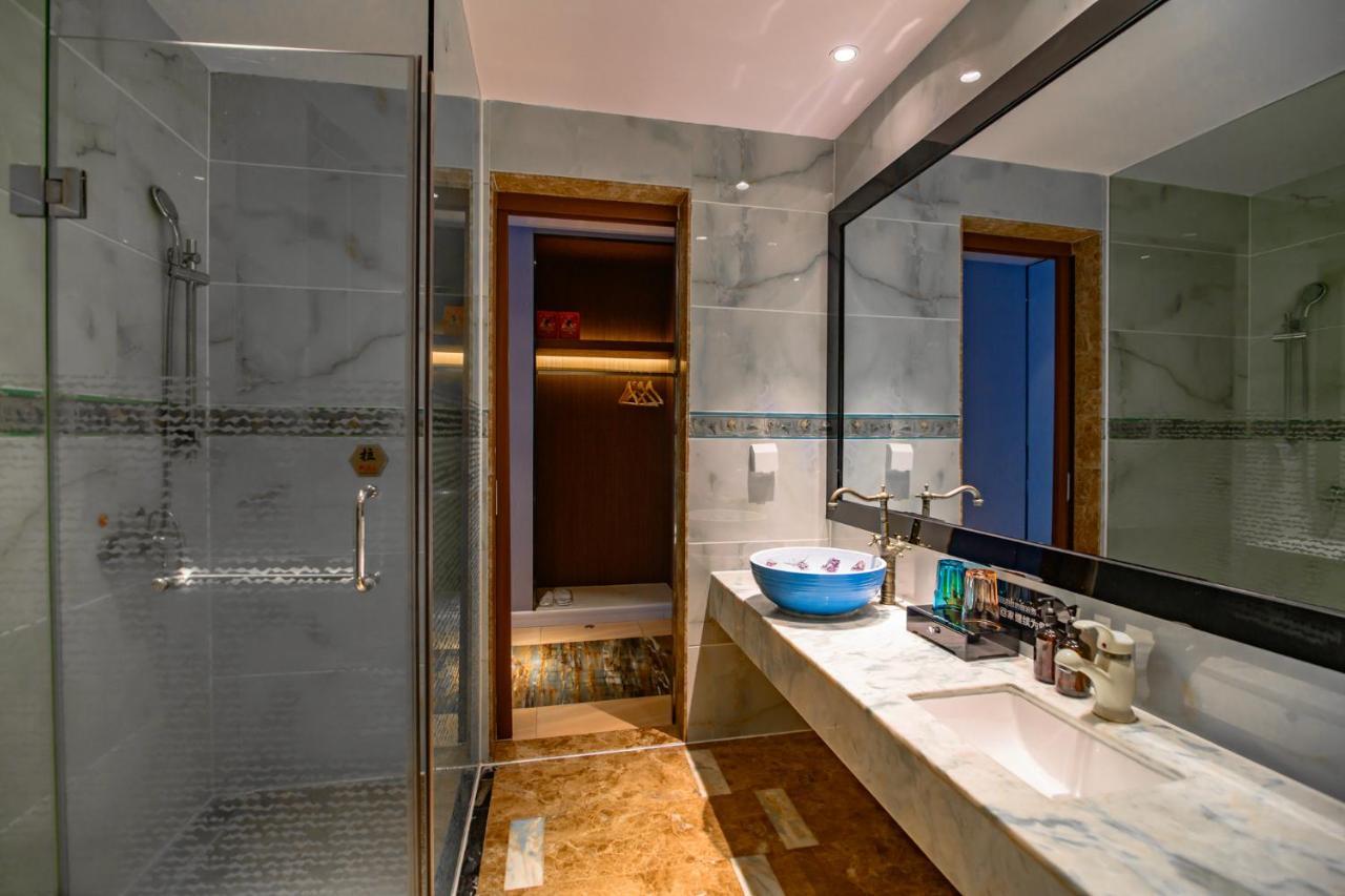 Ramada Encore By Wyndham Guangzhou Panyu Extérieur photo